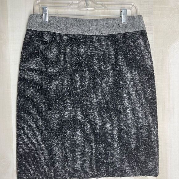 Liz Claiborne gray wool skirt above the knee, size 6 - Picture 6 of 11